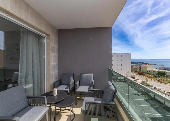 Luxury Sunny Side Apartment Makarska