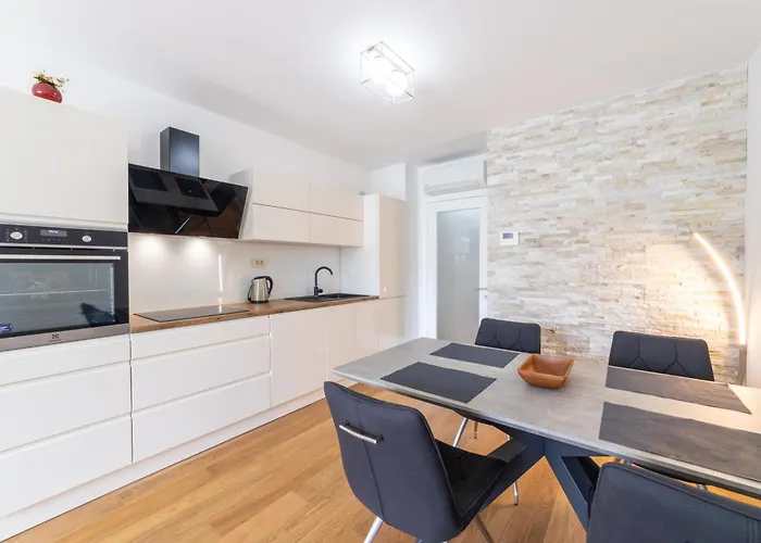 Apartment Luxury Sunny Side