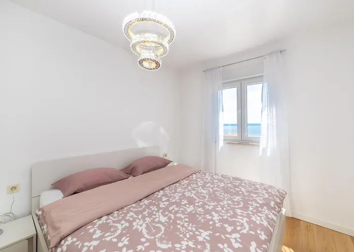 Luxury Sunny Side Апартаменти