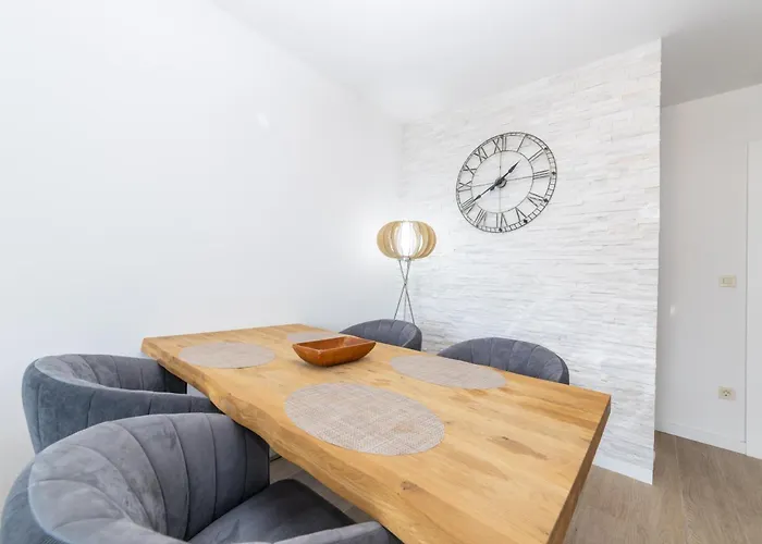 Luxury Sunny Side Apartman