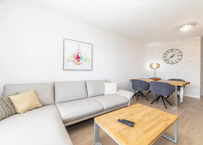 Luxury Sunny Side Apartman *